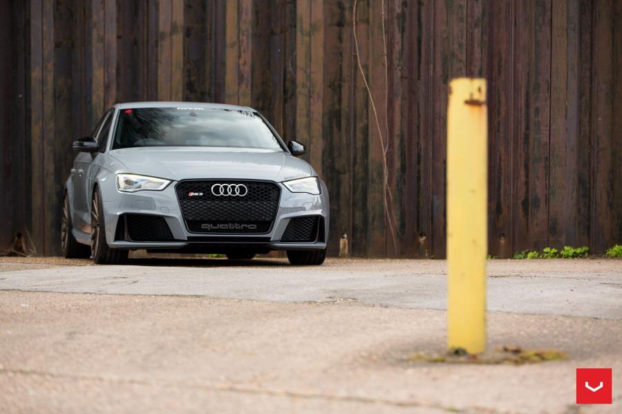  Audi RS3 Sportback on Vossen Wheels (VFS2) 2016 года  (фото 32 из 47)